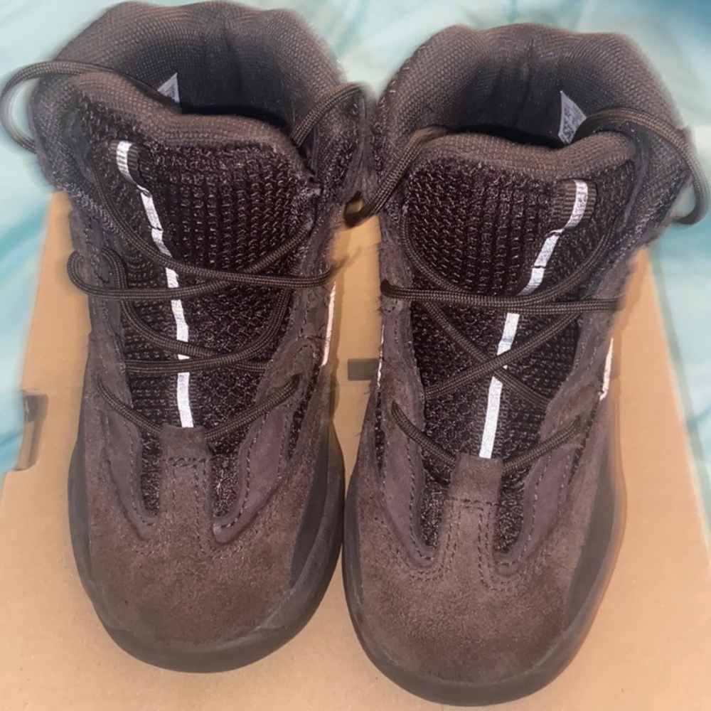 Toddler yeezy boots